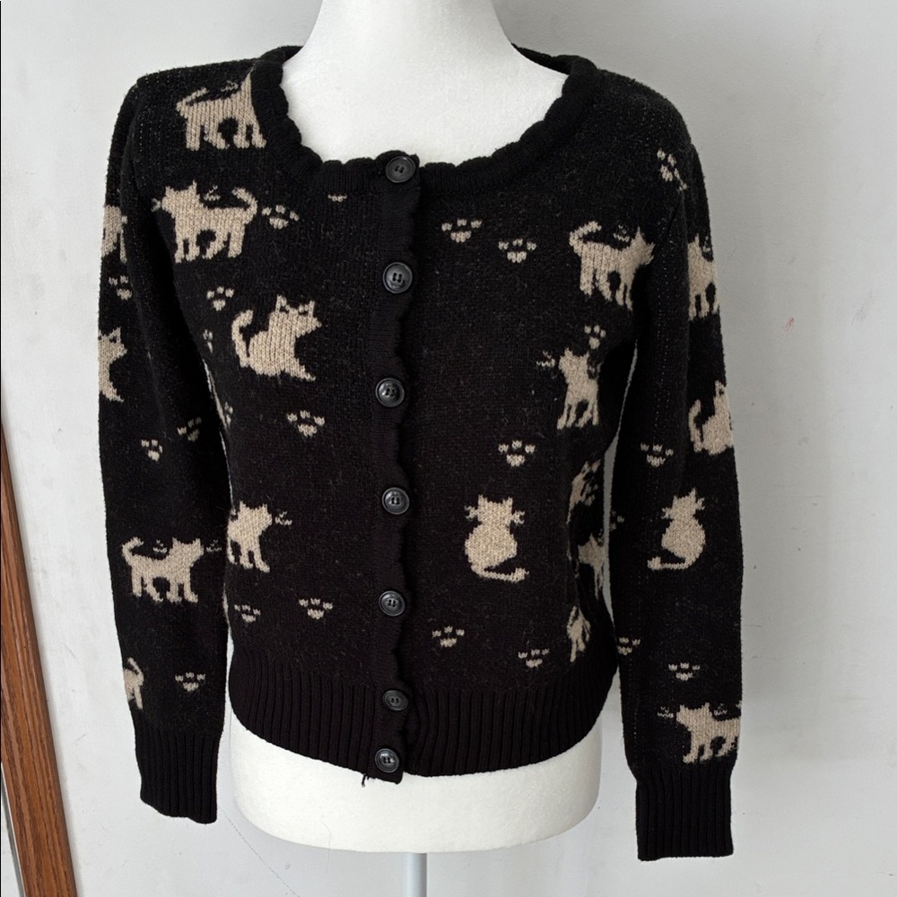 Black Cat Patterned Women's Sweater